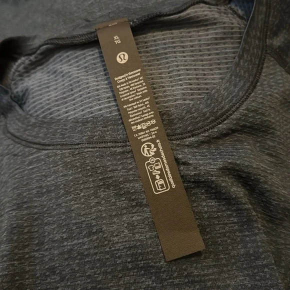 NWT LULULEMON METAL VENT TECH LONG SLEEVE - mineral blue true navy In  S… - Picture 10 of 10